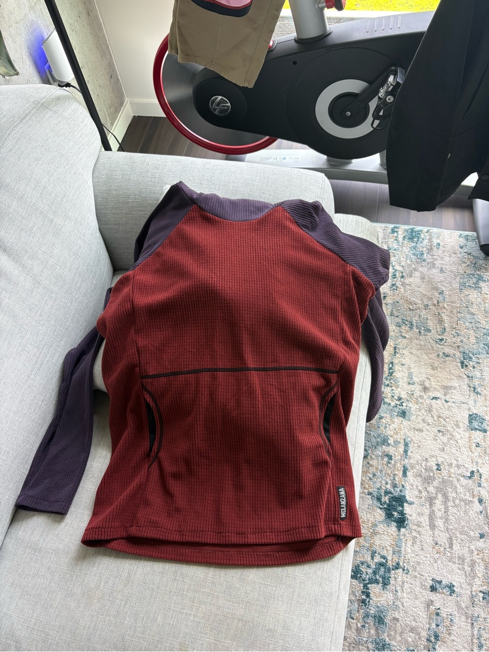 Melanzana Men's Red and Purple micro fleece size M